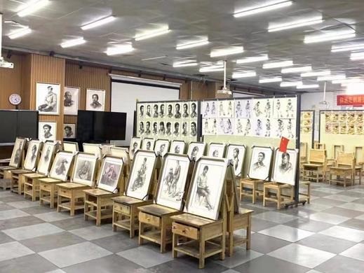 新视野美术培训中心